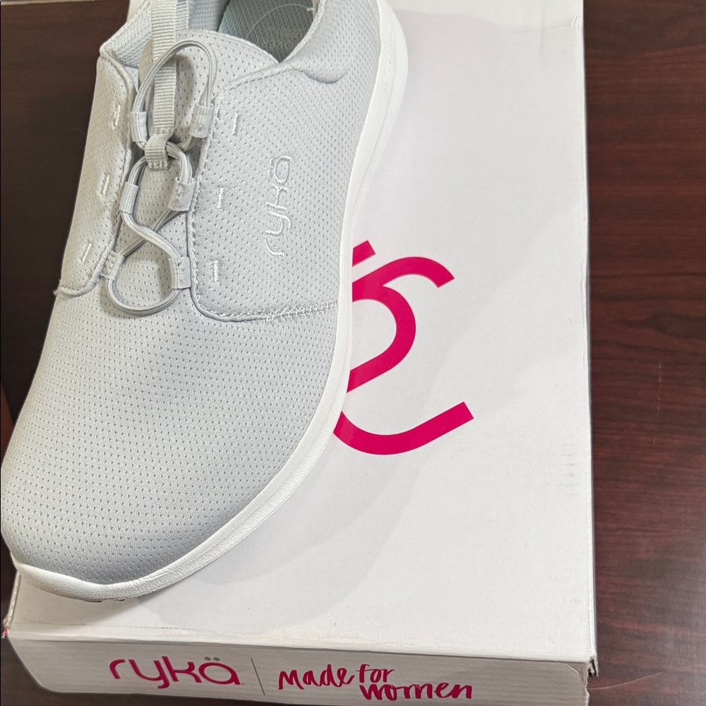 Ryka Soft Gray Women's Athletic Shoes NIB size 10W